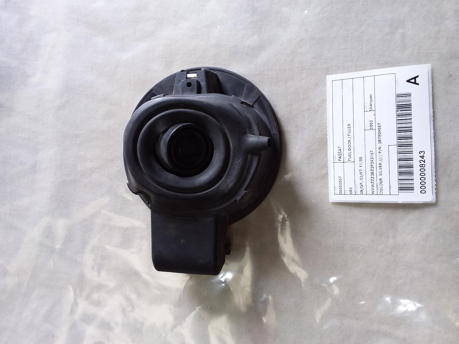View Auto part Fuel Door / Filler Volkswagen Passat 2003