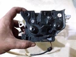View Auto part Door/Boot/Gate Lock Volkswagen Passat 2002