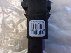 View Auto part Right Rear Wnd Reg/Motor Volkswagen Passat 2002