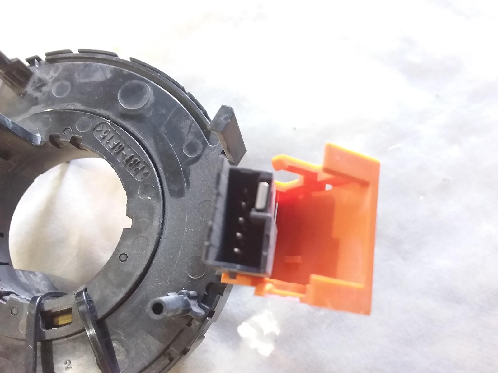 2004 Volkswagen Golf Airbag Module/Sensor View Auto part Airbag Module/Sensor Volkswagen Golf 2004