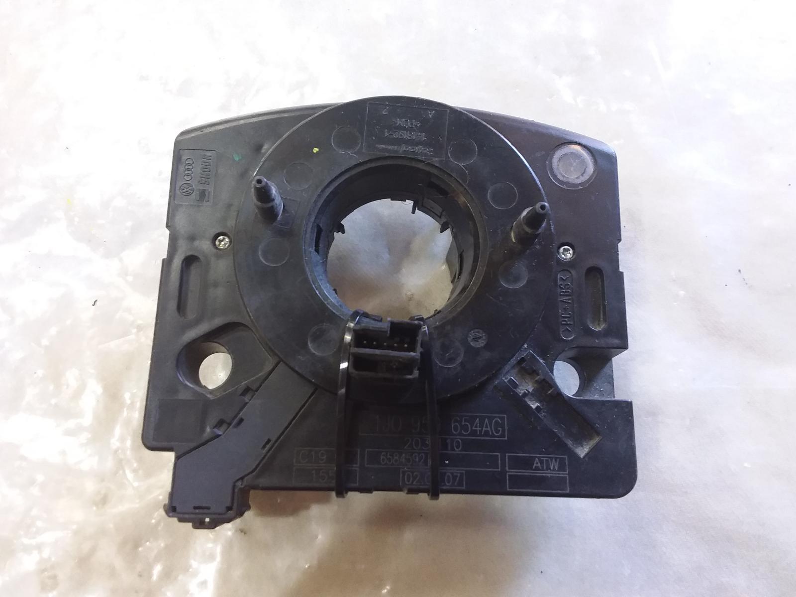 2001 Volkswagen Bora Airbag Module/Sensor View Auto part Airbag Module/Sensor Volkswagen Bora 2001