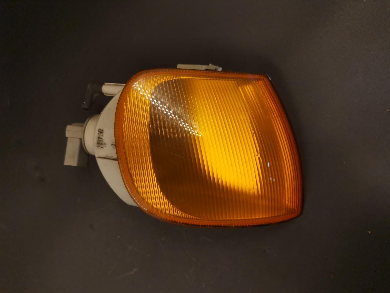 1997 Volkswagen Polo Right Indicator/Fog/Side View Auto part Right Indicator/Fog/Side Volkswagen Polo 1997