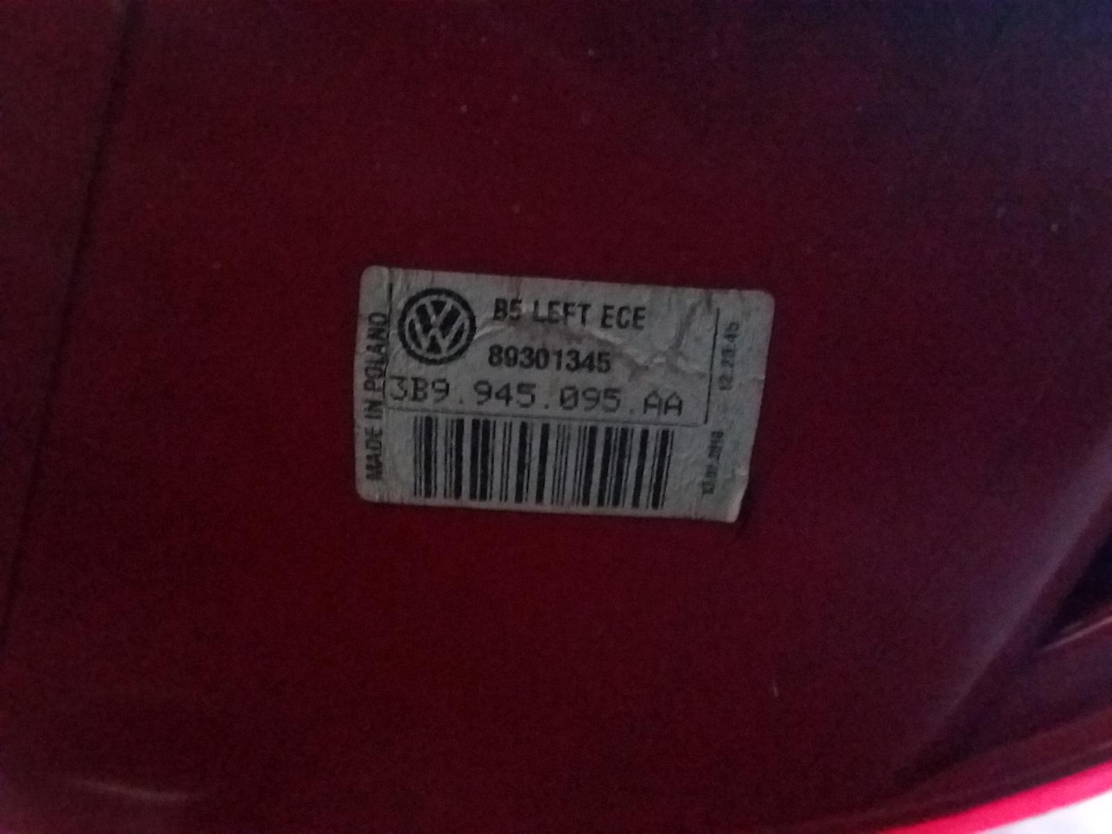 2001 Volkswagen Passat Left Taillight View Auto part Left Taillight Volkswagen Passat 2001