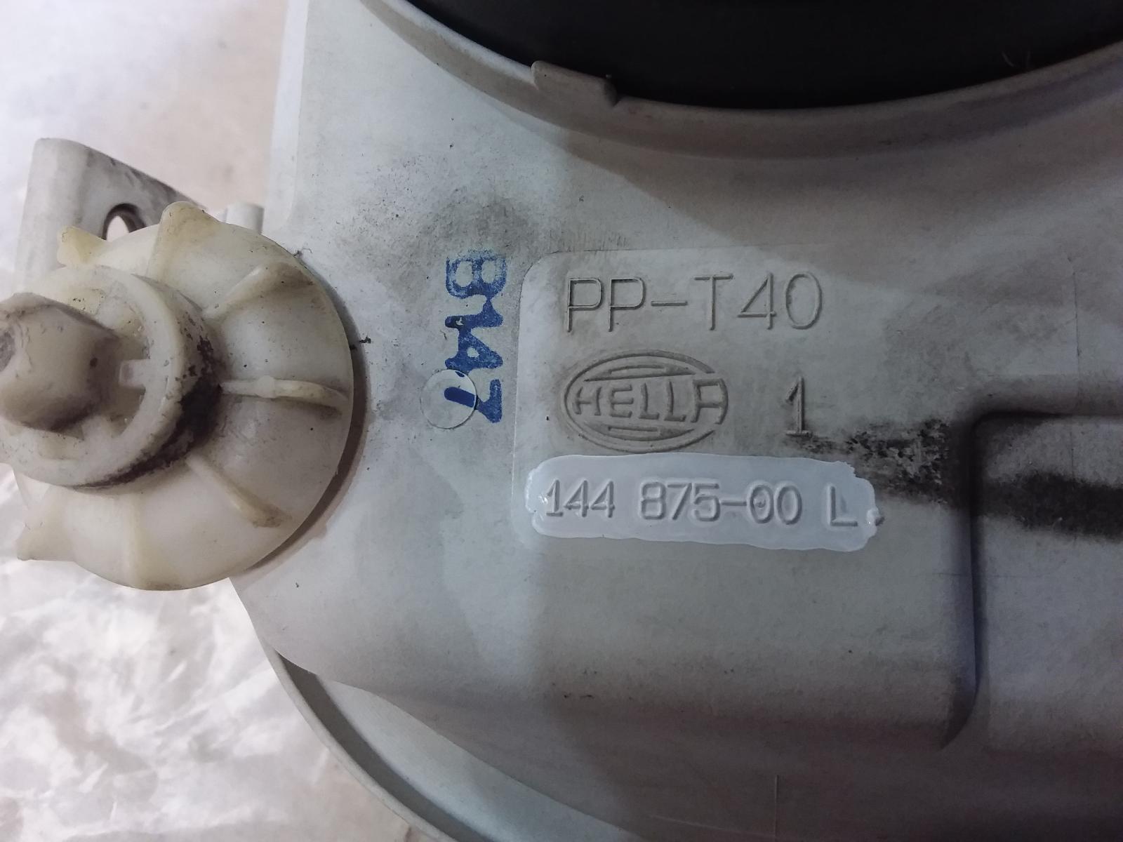View Auto part Left Headlamp Volkswagen Golf 1998
