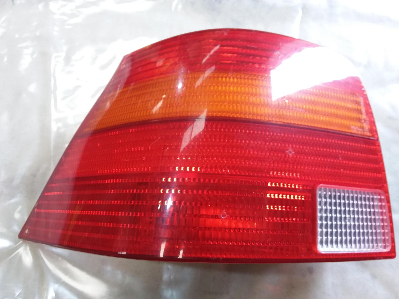View Auto part Left Taillight Volkswagen Golf 2000