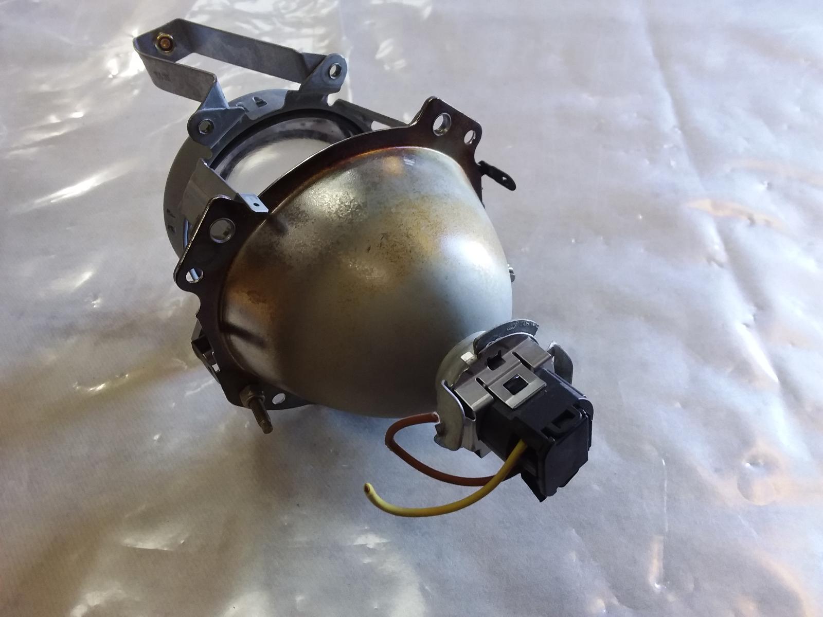 2001 Volkswagen Passat Left Indicator/Fog/Side View Auto part Left Indicator/Fog/Side Volkswagen Passat 2001