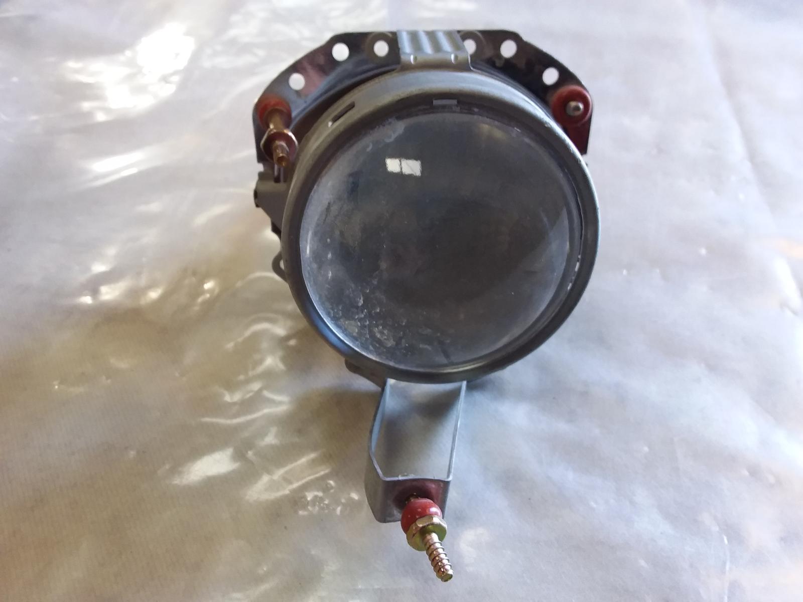 2001 Volkswagen Passat Left Indicator/Fog/Side View Auto part Left Indicator/Fog/Side Volkswagen Passat 2001