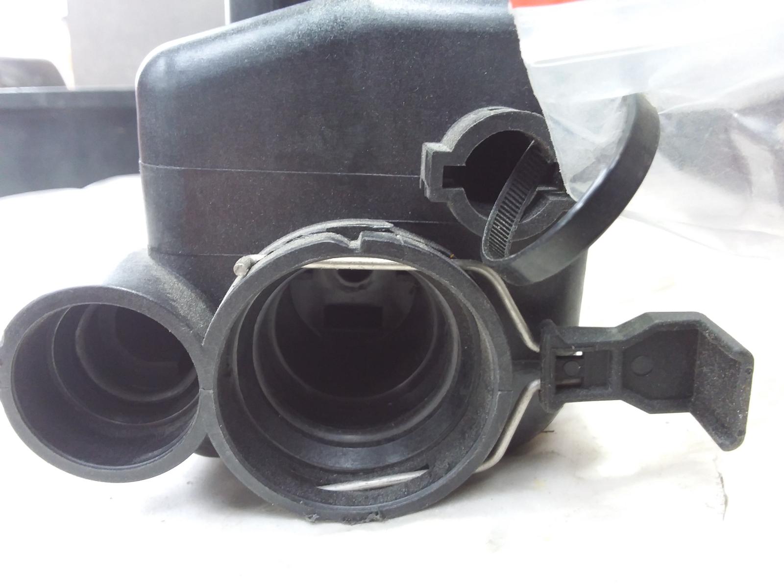 View Auto part Overflow Bottle Bmw 3 Series 2006