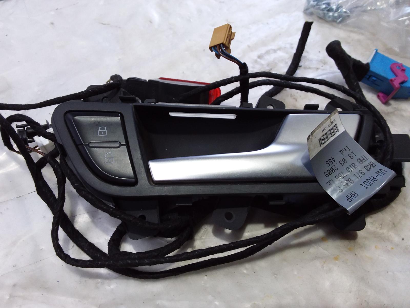 View Auto part Door Handle Audi A4 2011