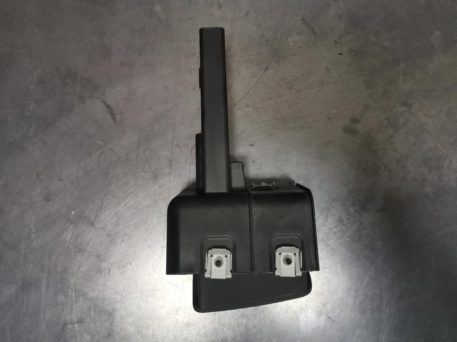 2010 Audi Q7 Handbrake Lever View Auto part Handbrake Lever Audi Q7 2010