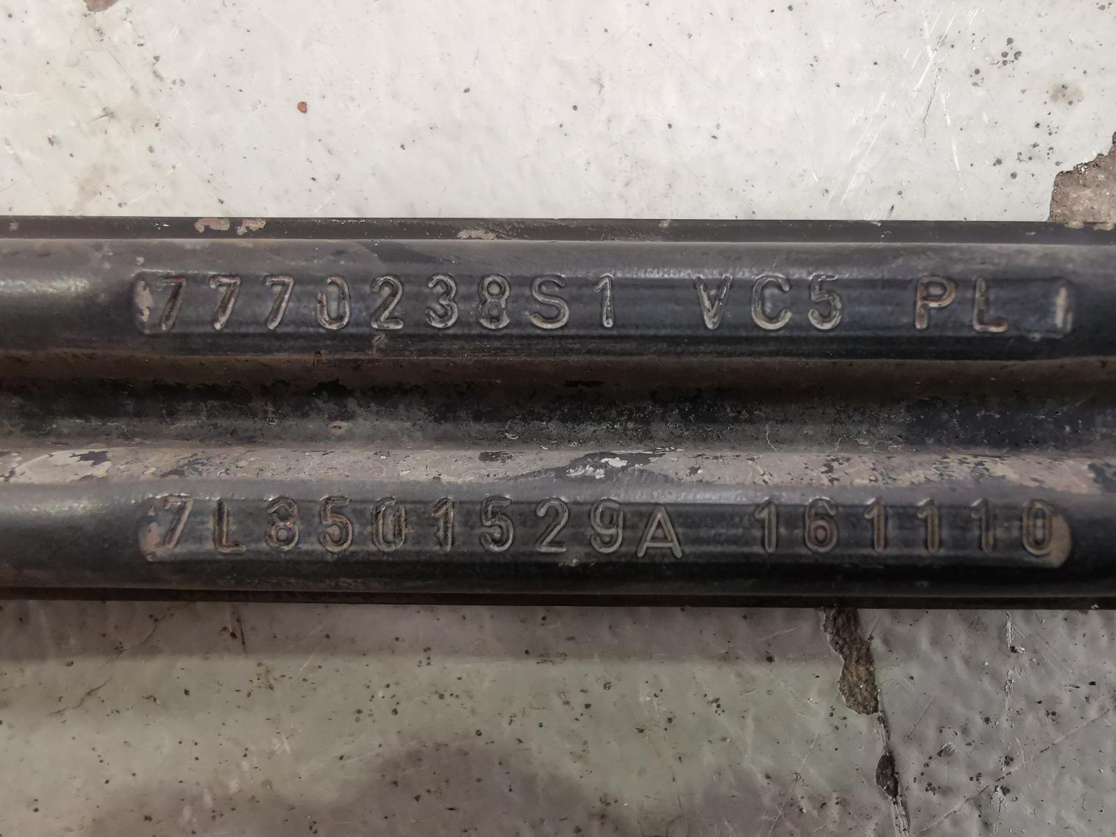 View Auto part Left Rear Trailing Arm Audi Q7 2010