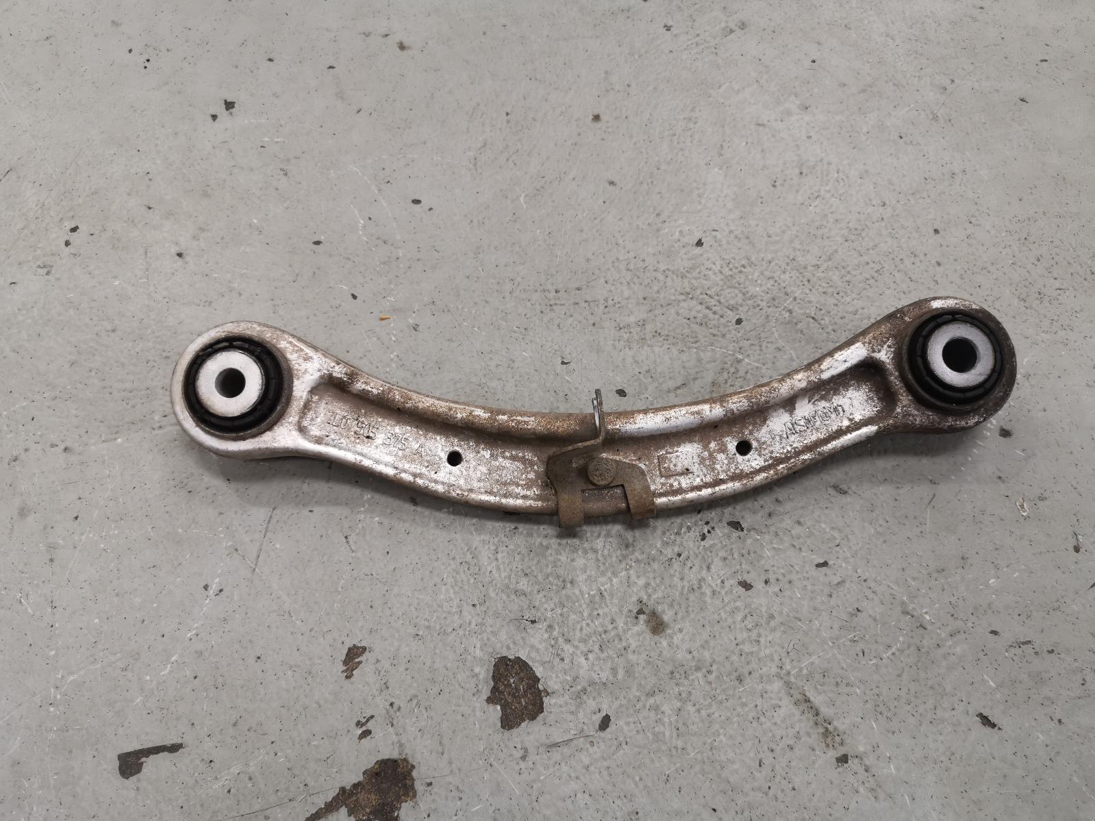 View Auto part Left Rear Trailing Arm Audi Q7 2010