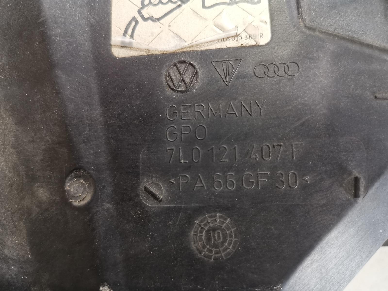 View Auto part Overflow Bottle Audi Q7 2010