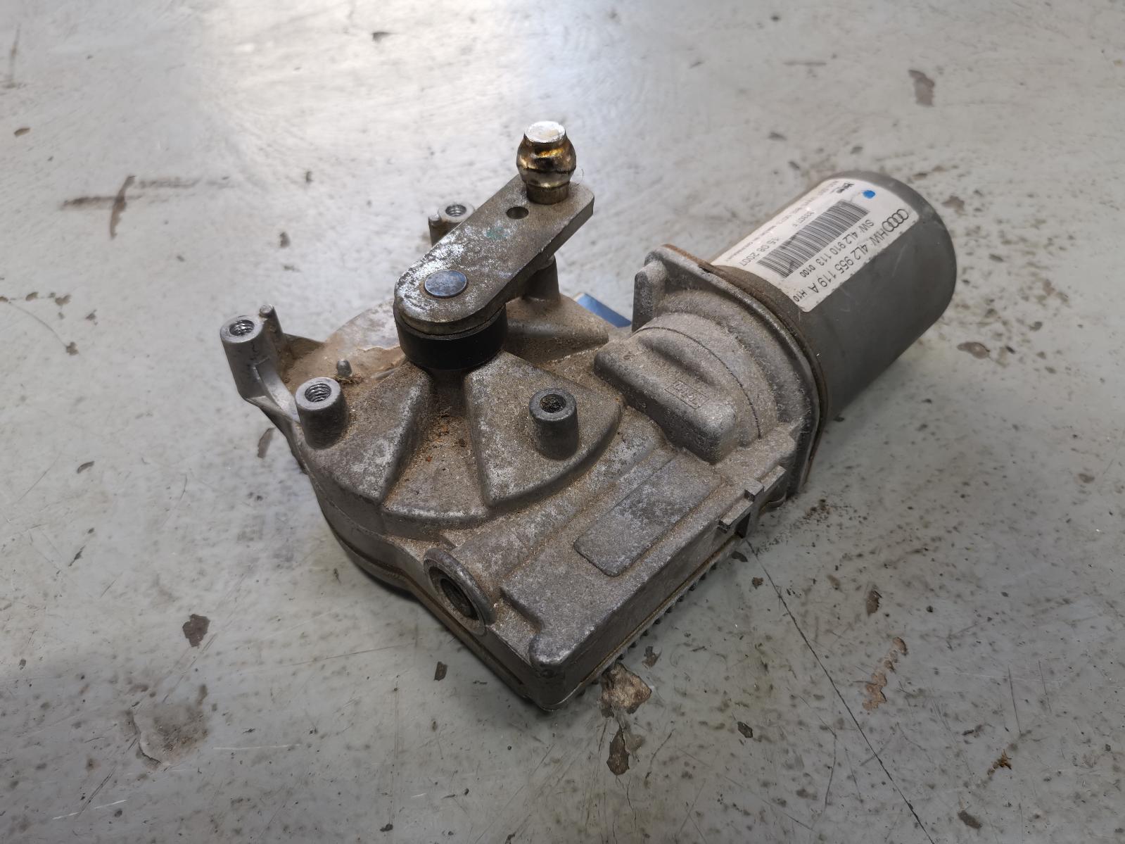 View Auto part Wiper Motor Audi Q7 2010