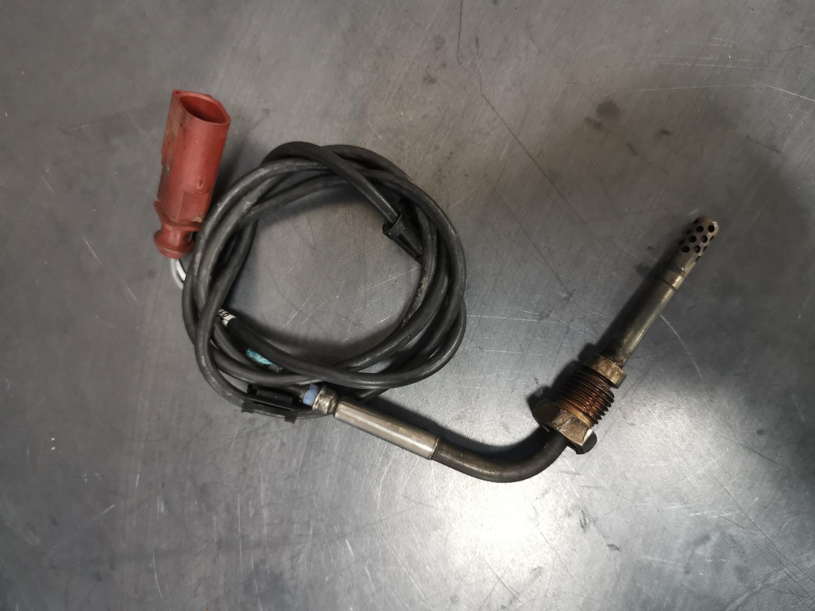 View Auto part Misc Audi Q7 2010