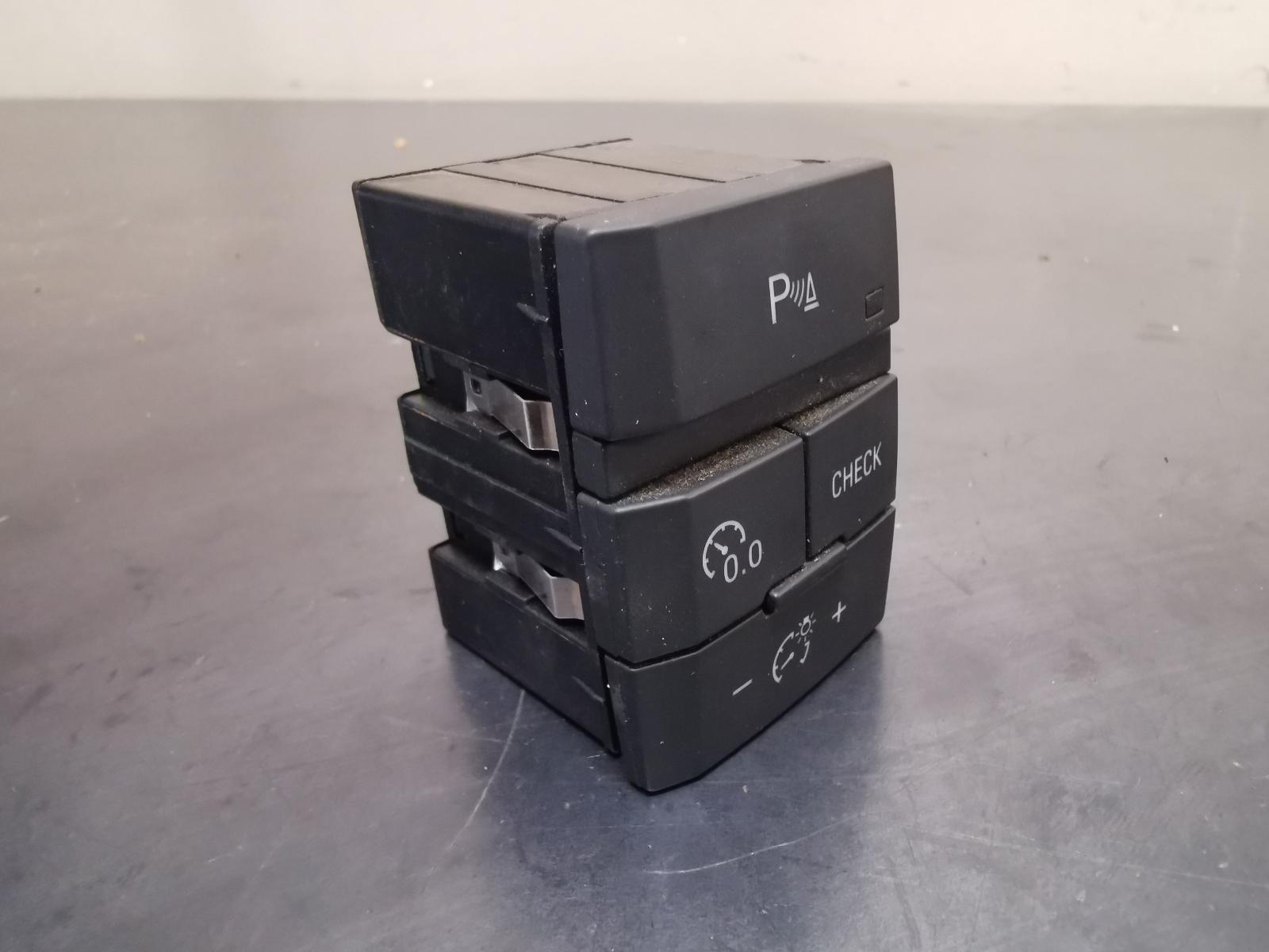 View Auto part Combination Switch Audi Q7 2010