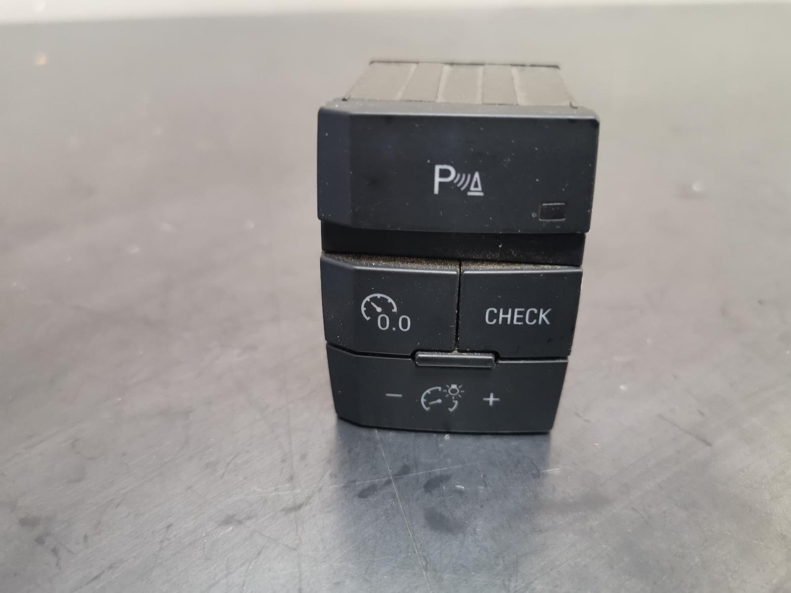 View Auto part Combination Switch Audi Q7 2010