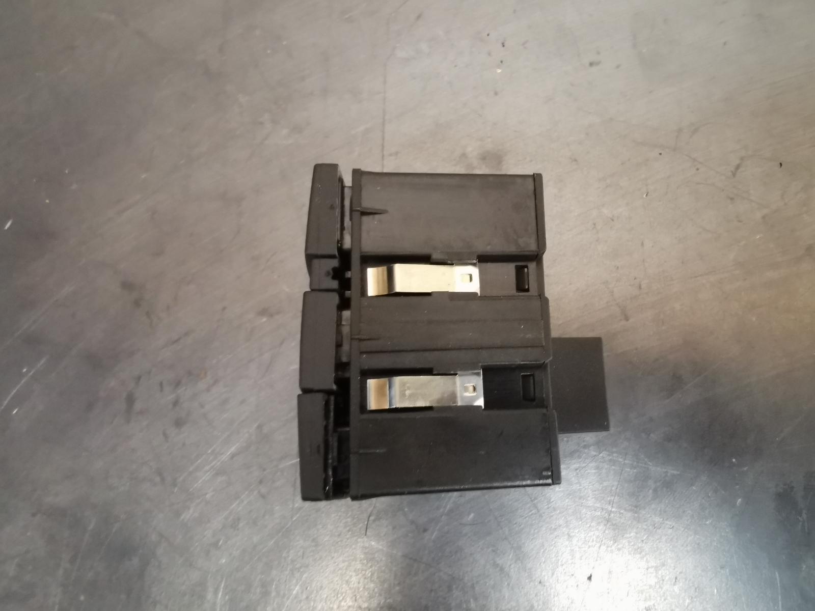 View Auto part Combination Switch Audi Q7 2010