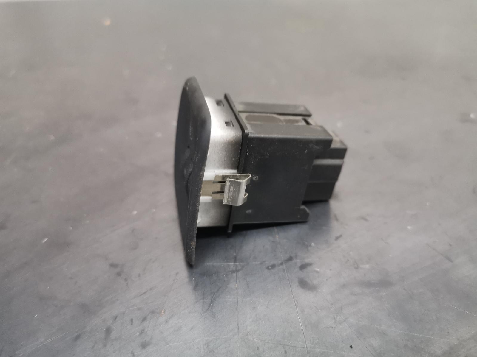 2010 Audi Q7 Combination Switch View Auto part Combination Switch Audi Q7 2010