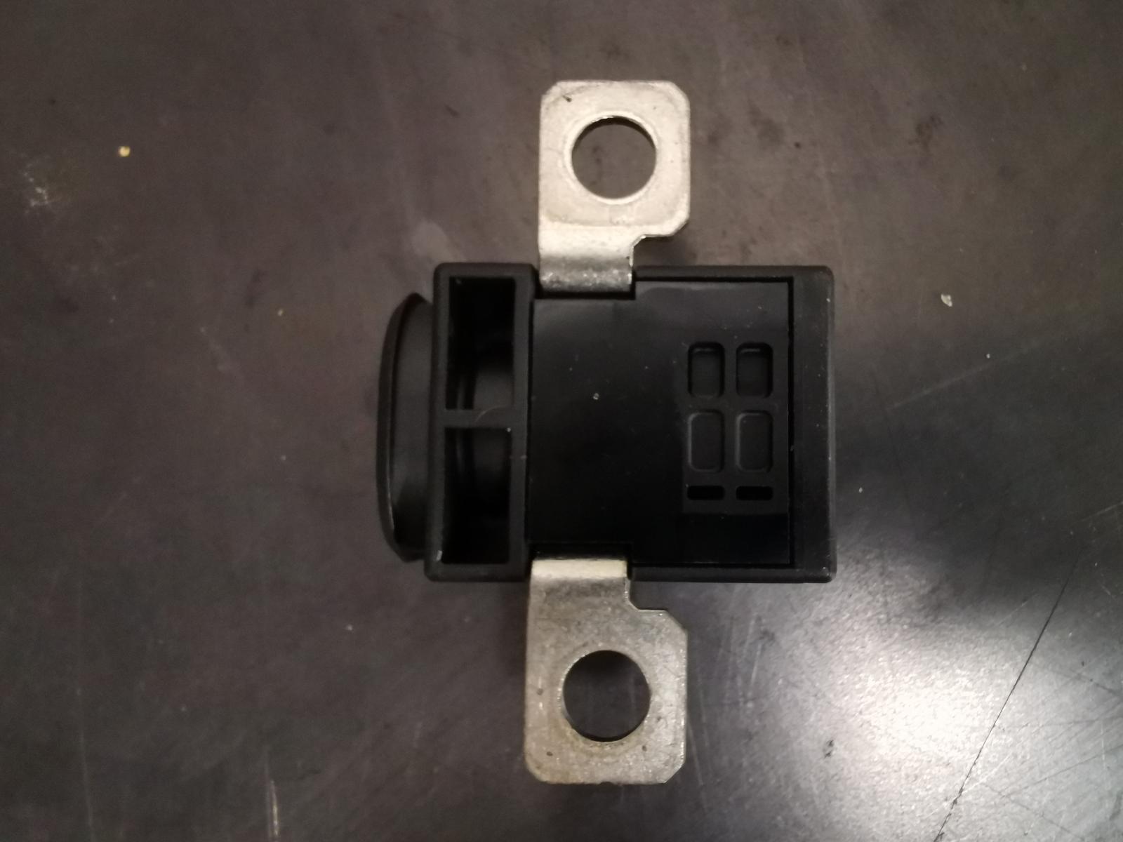 View Auto part Misc Audi Q7 2010