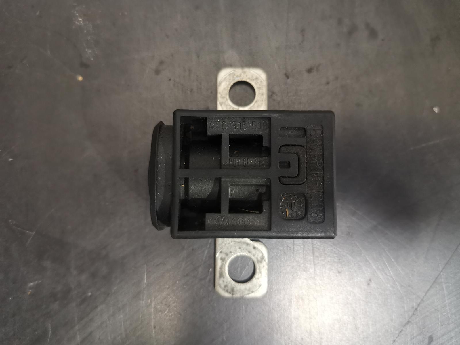 View Auto part Misc Audi Q7 2010