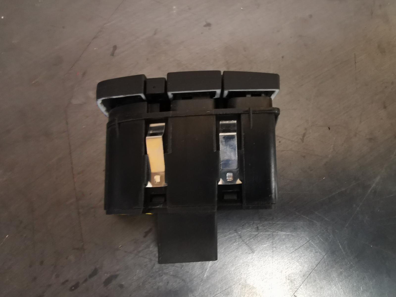 View Auto part Combination Switch Audi Q7 2010