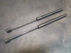 View Auto part Bonnet Hinge/Strut Audi Q7 2010