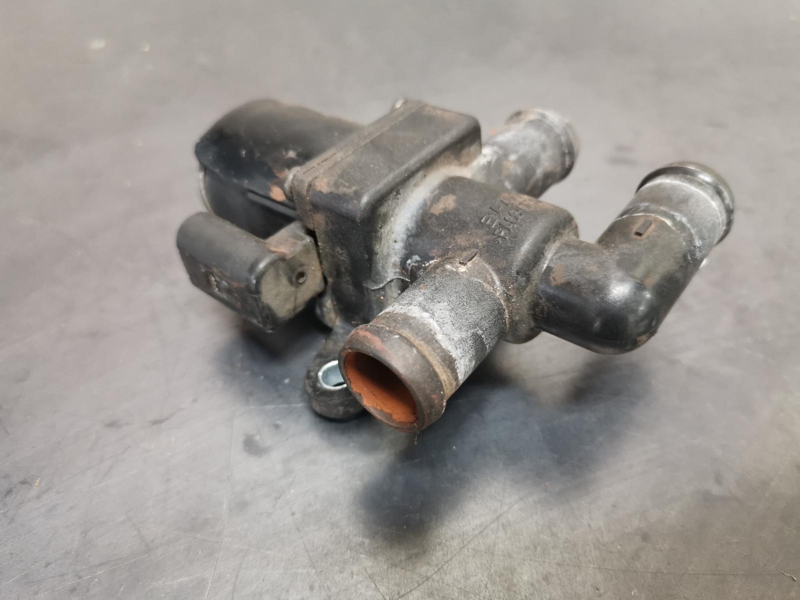 2010 Audi Q7 Solenoid View Auto part Solenoid Audi Q7 2010