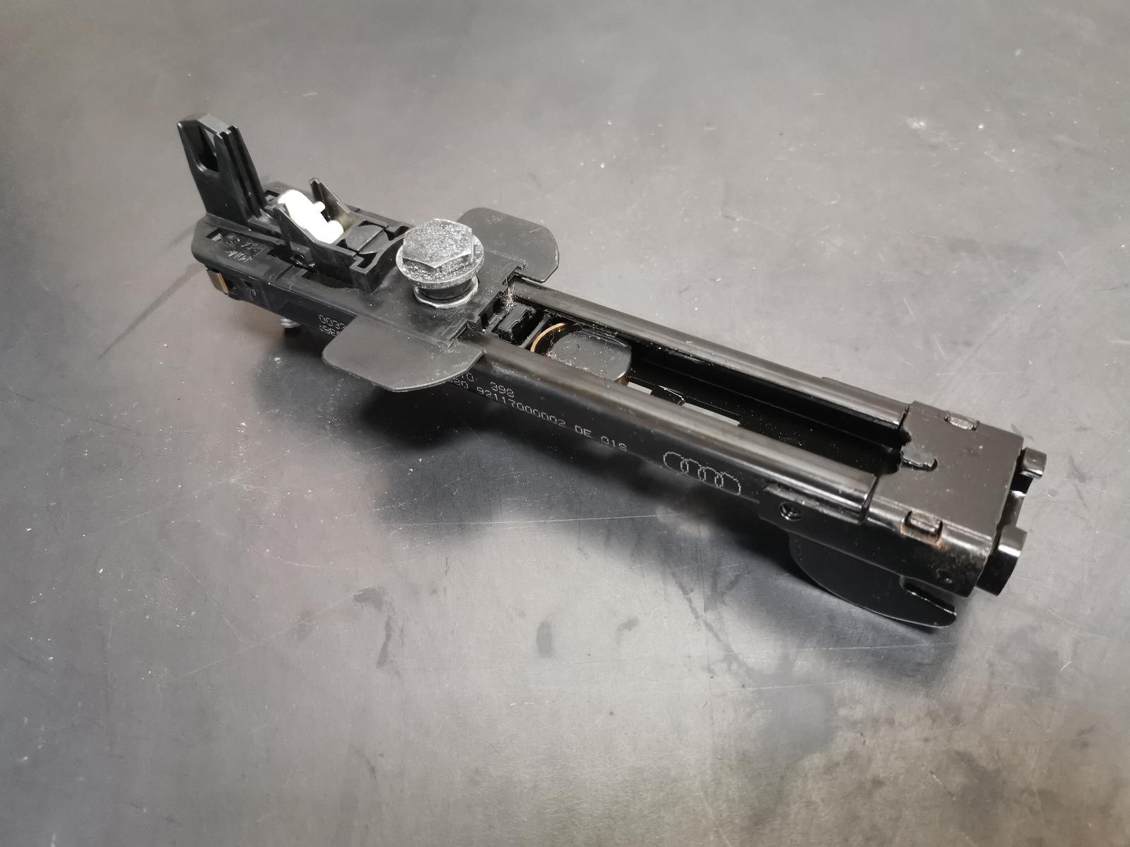 View Auto part Misc Audi Q7 2010