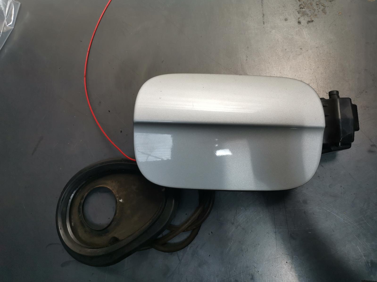 2010 Audi Q7 Fuel Door / Filler View Auto part Fuel Door / Filler Audi Q7 2010