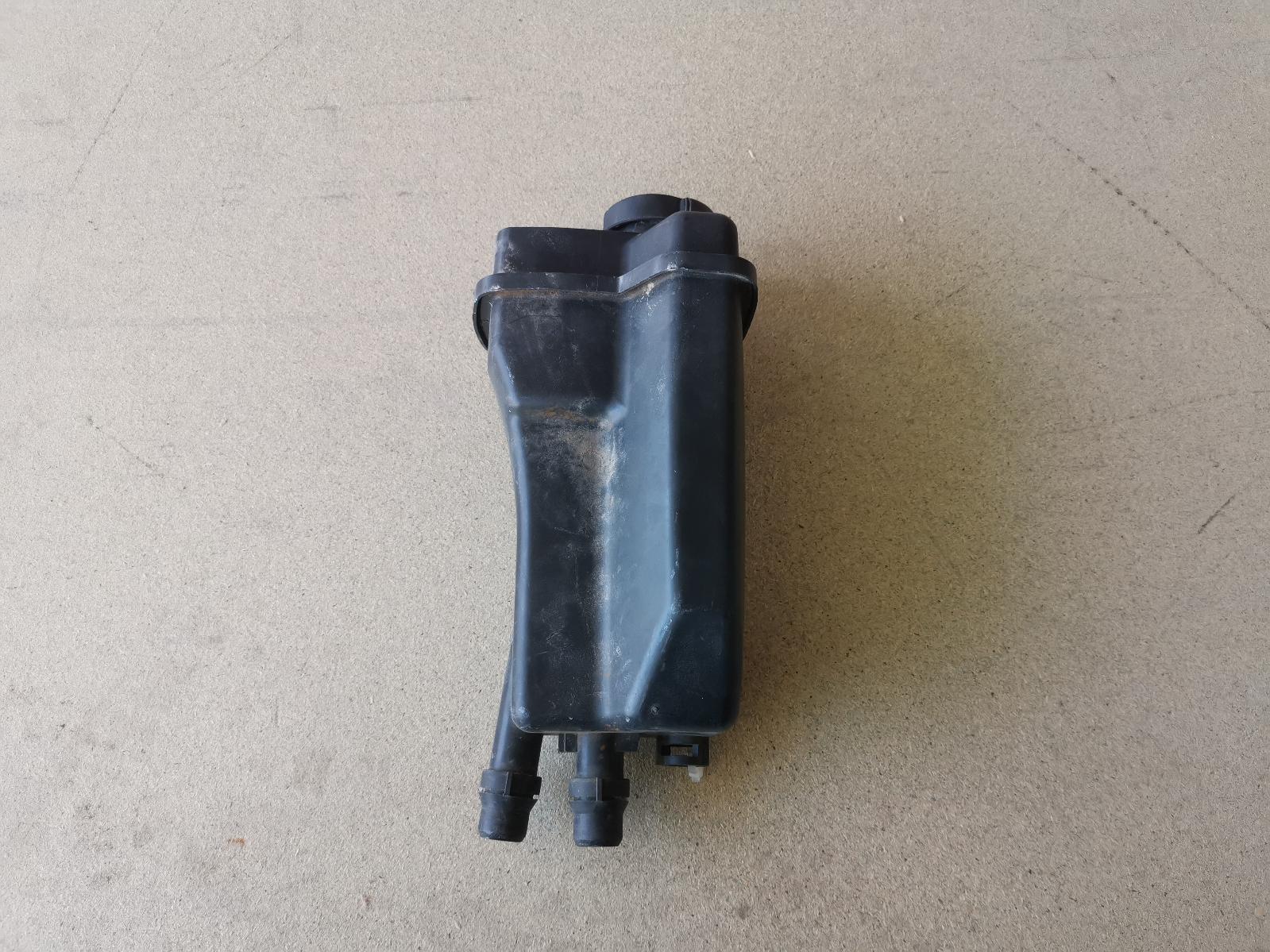 View Auto part Overflow Bottle Bmw 5 Series 2000