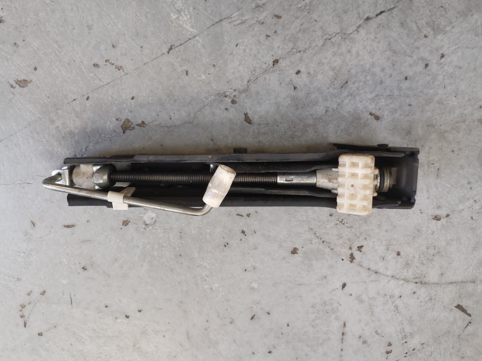 View Auto part Jack Bmw 5 Series 1999