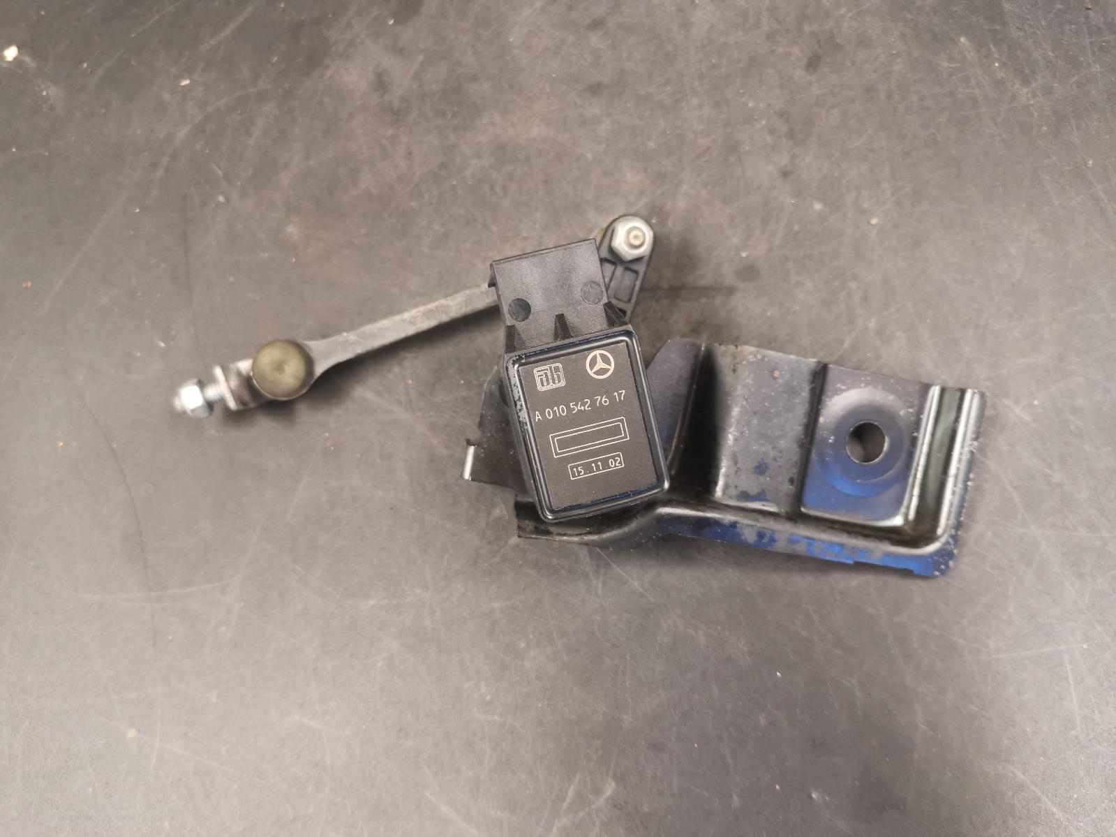 View Auto part Misc Switch/Relay Mercedes S Class 2003