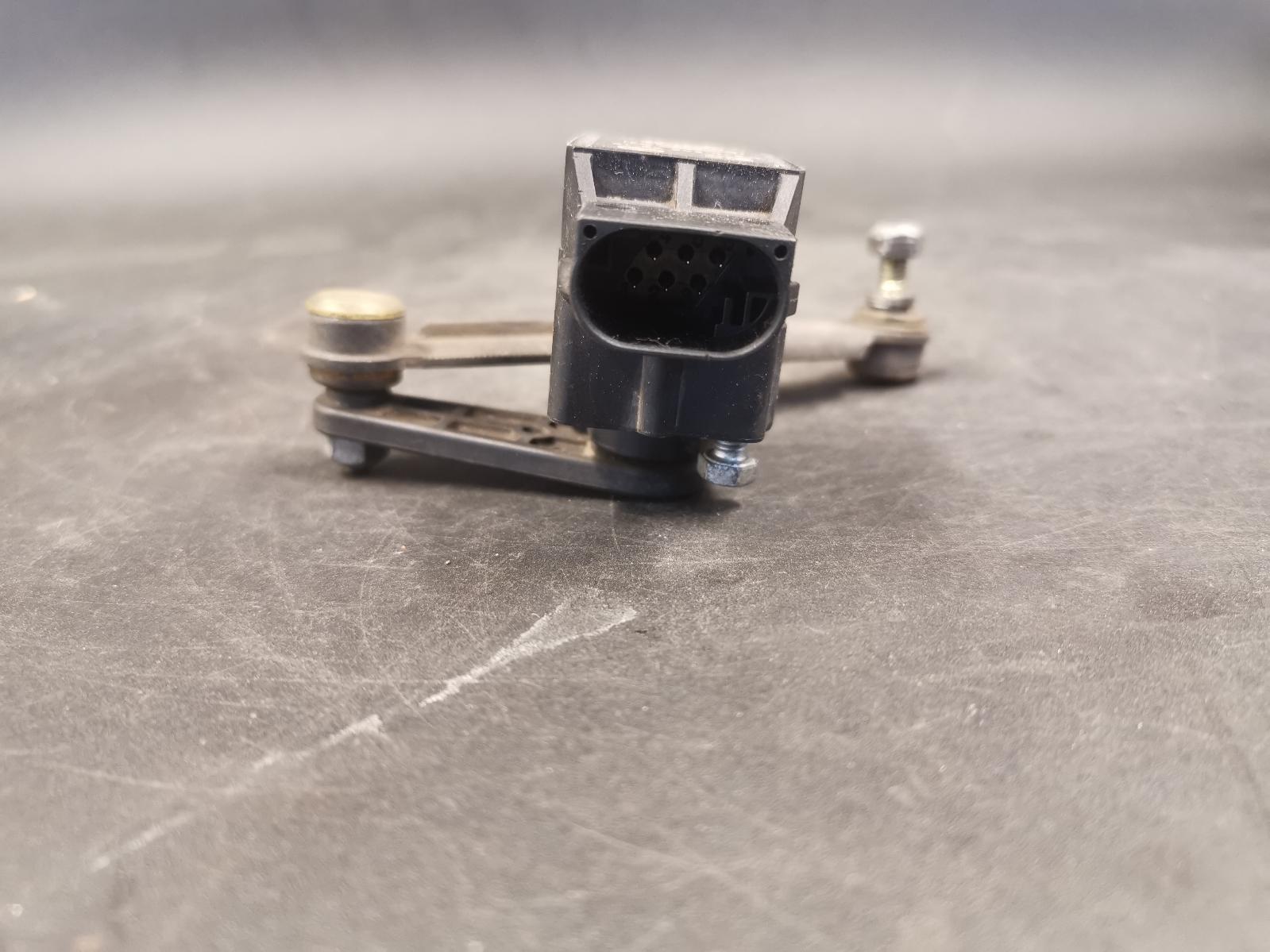 View Auto part Misc Switch/Relay Mercedes S Class 2003