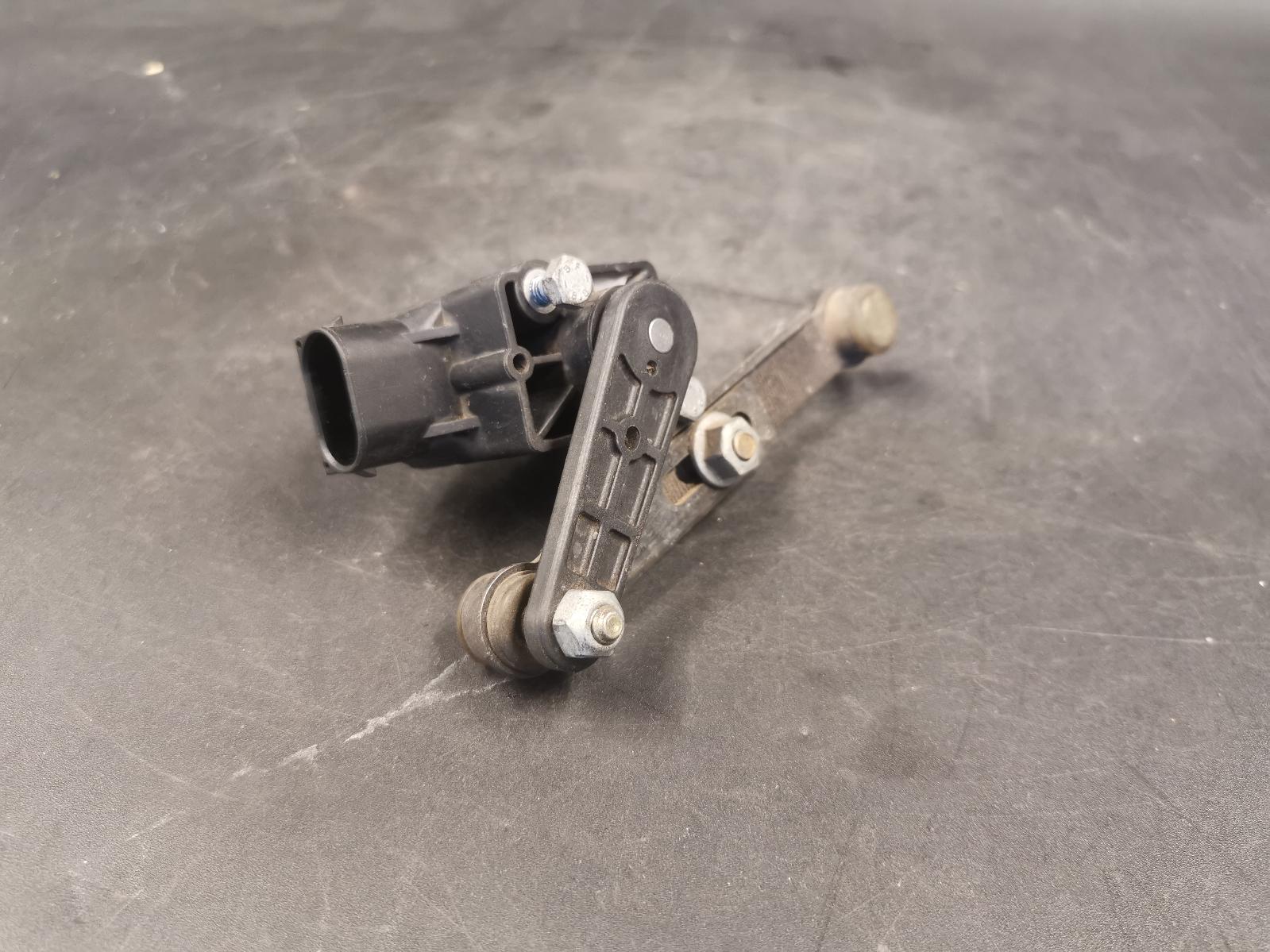 View Auto part Misc Switch/Relay Mercedes S Class 2003