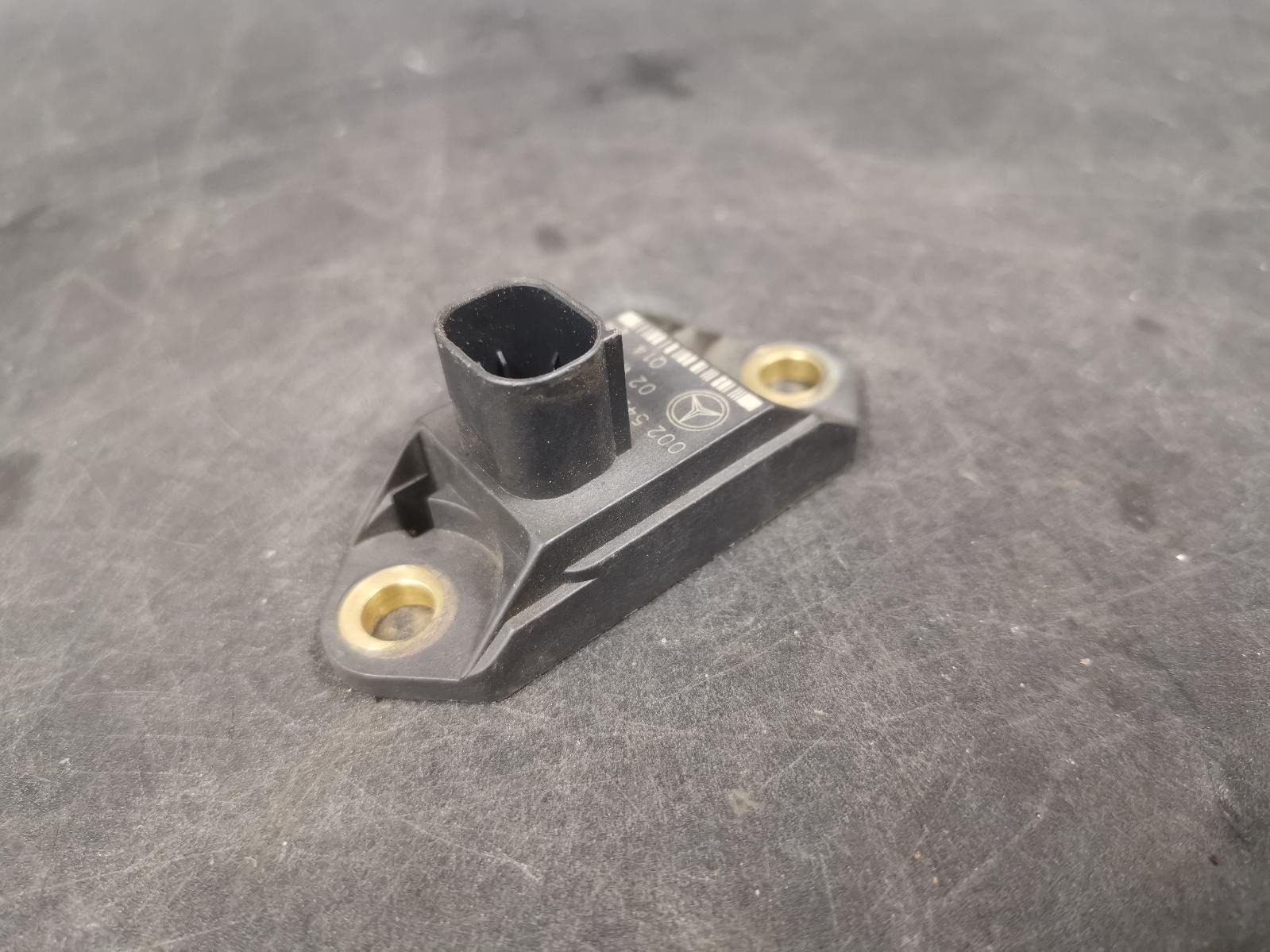 View Auto part Misc Switch/Relay Mercedes S Class 2003
