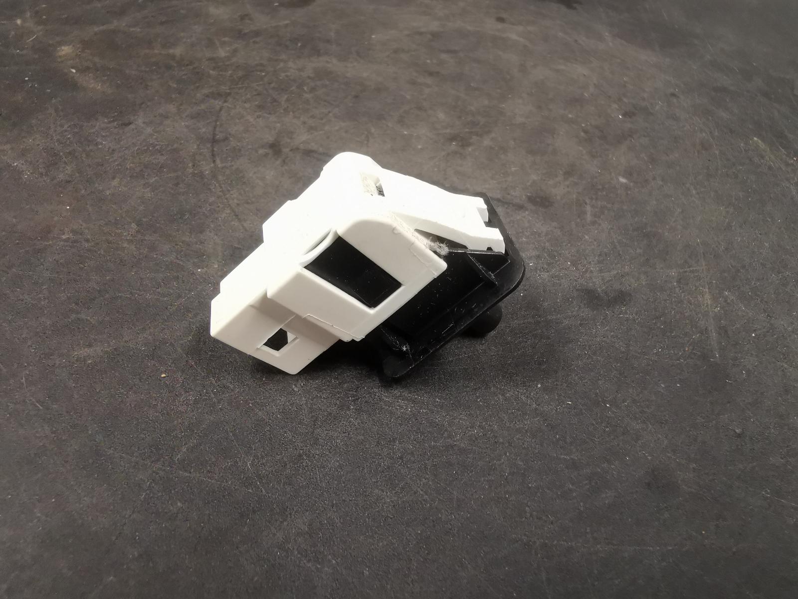 View Auto part Misc Switch/Relay Mercedes S Class 2003