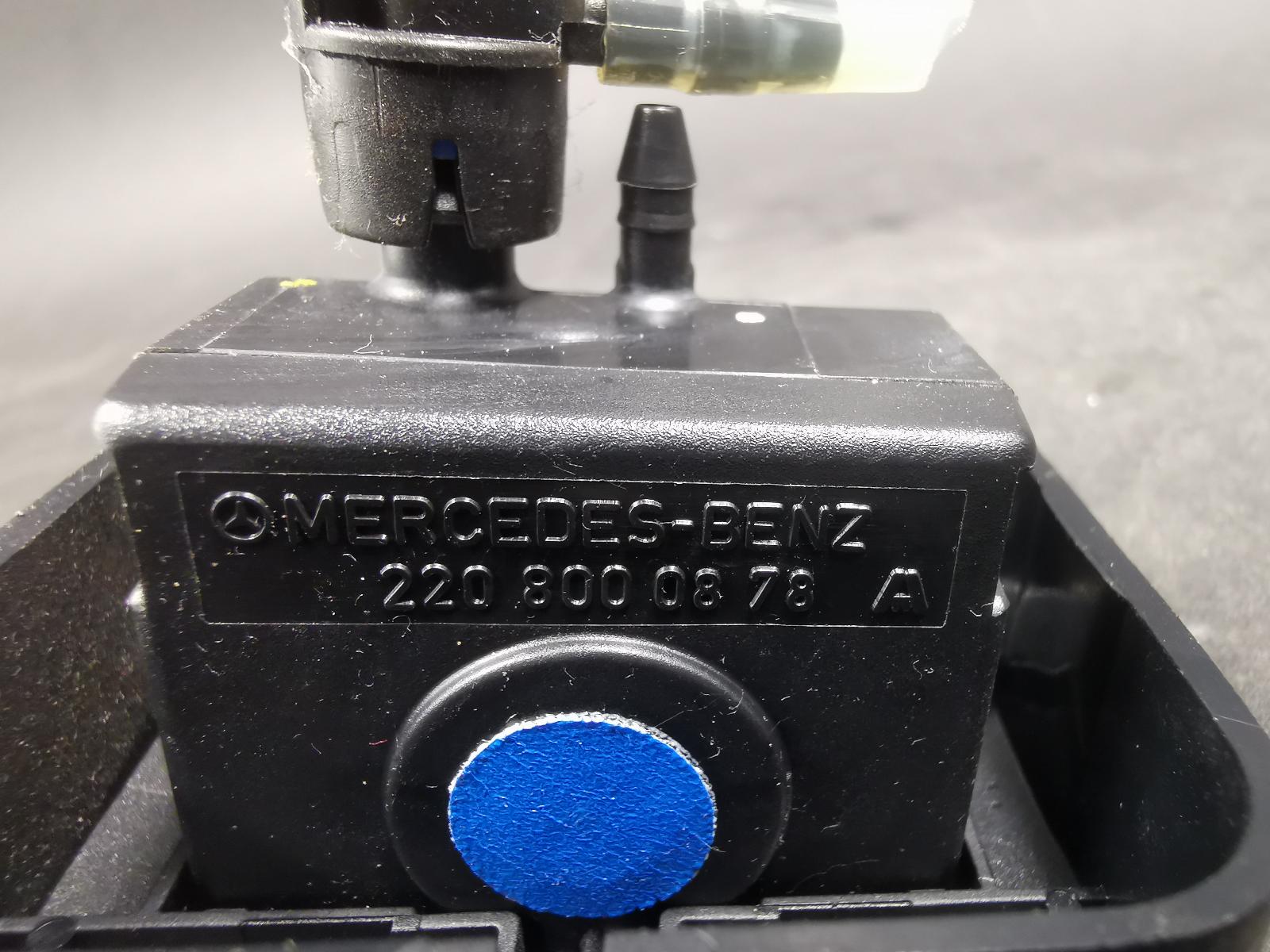 View Auto part Misc Switch/Relay Mercedes S Class 2003