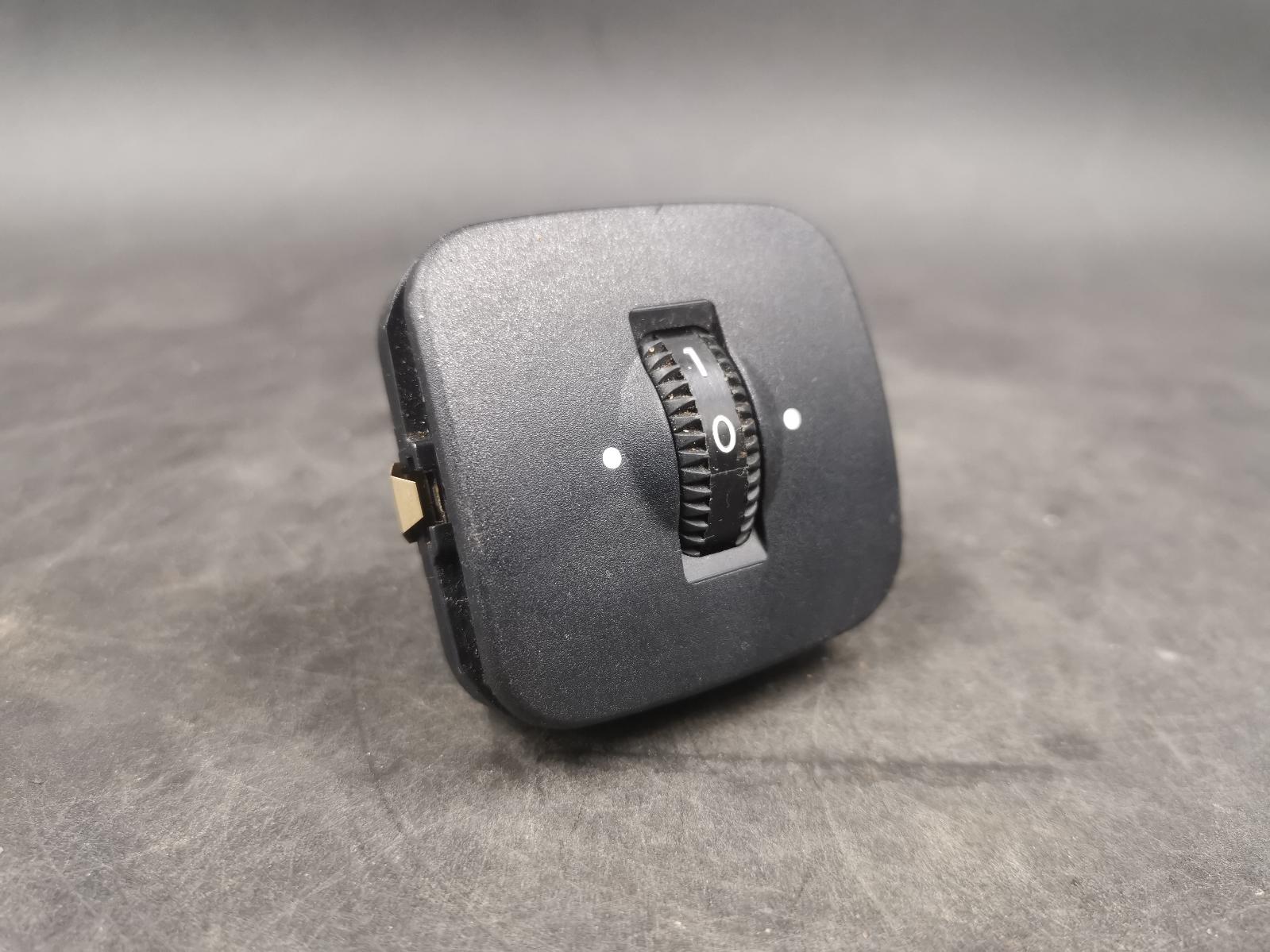 View Auto part Misc Switch/Relay Mercedes S Class 2003