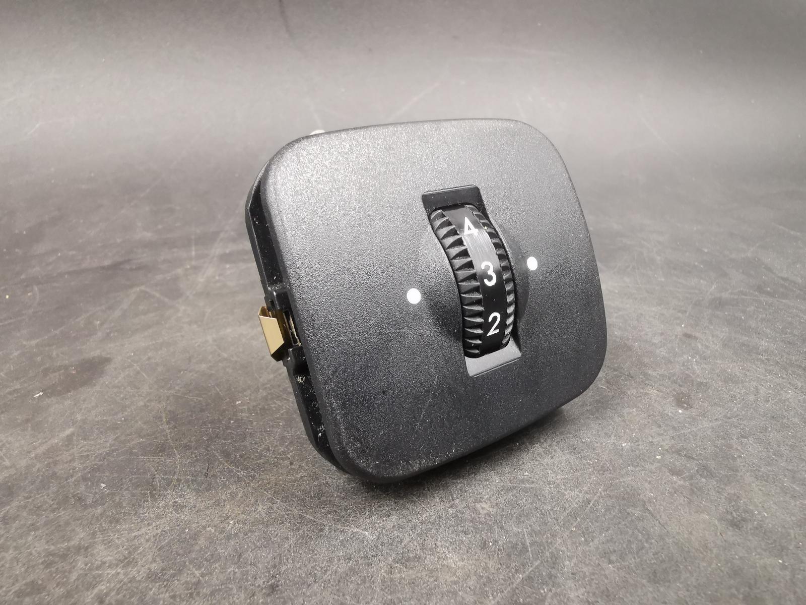 View Auto part Misc Switch/Relay Mercedes S Class 2003