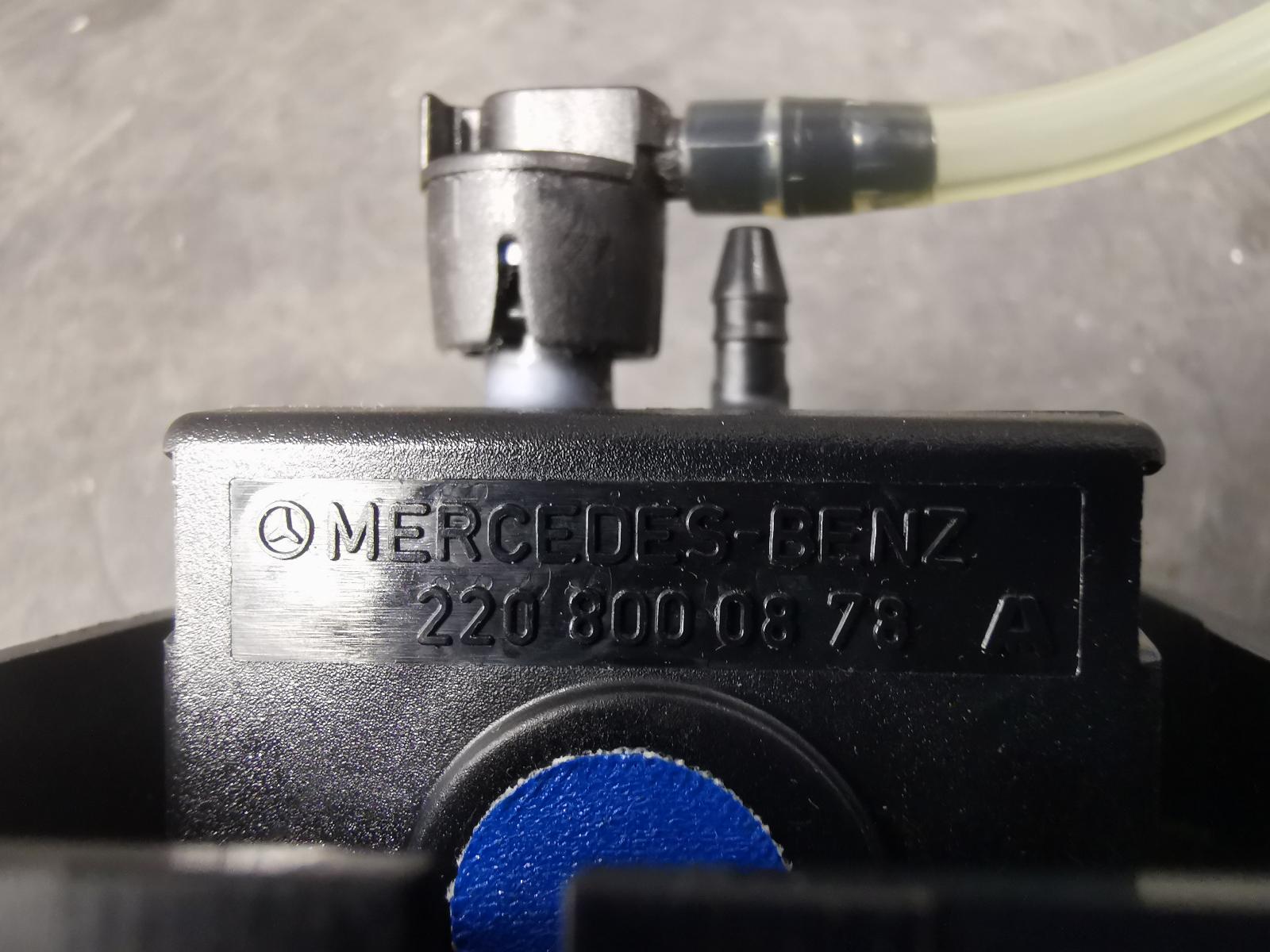 View Auto part Misc Switch/Relay Mercedes S Class 2003