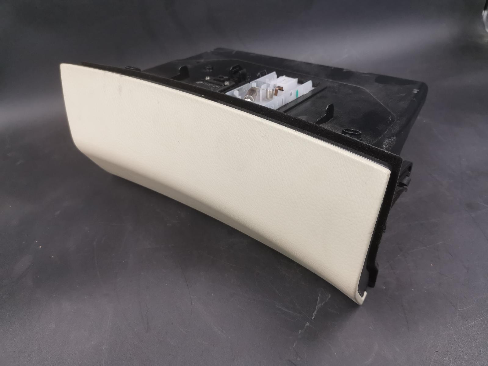 View Auto part Glove Box Mercedes S Class 2003