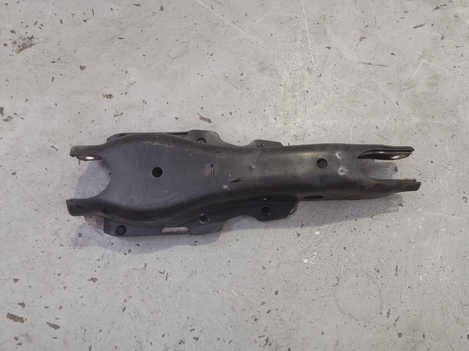 View Auto part Left Rear Trailing Arm Mercedes S Class 2003