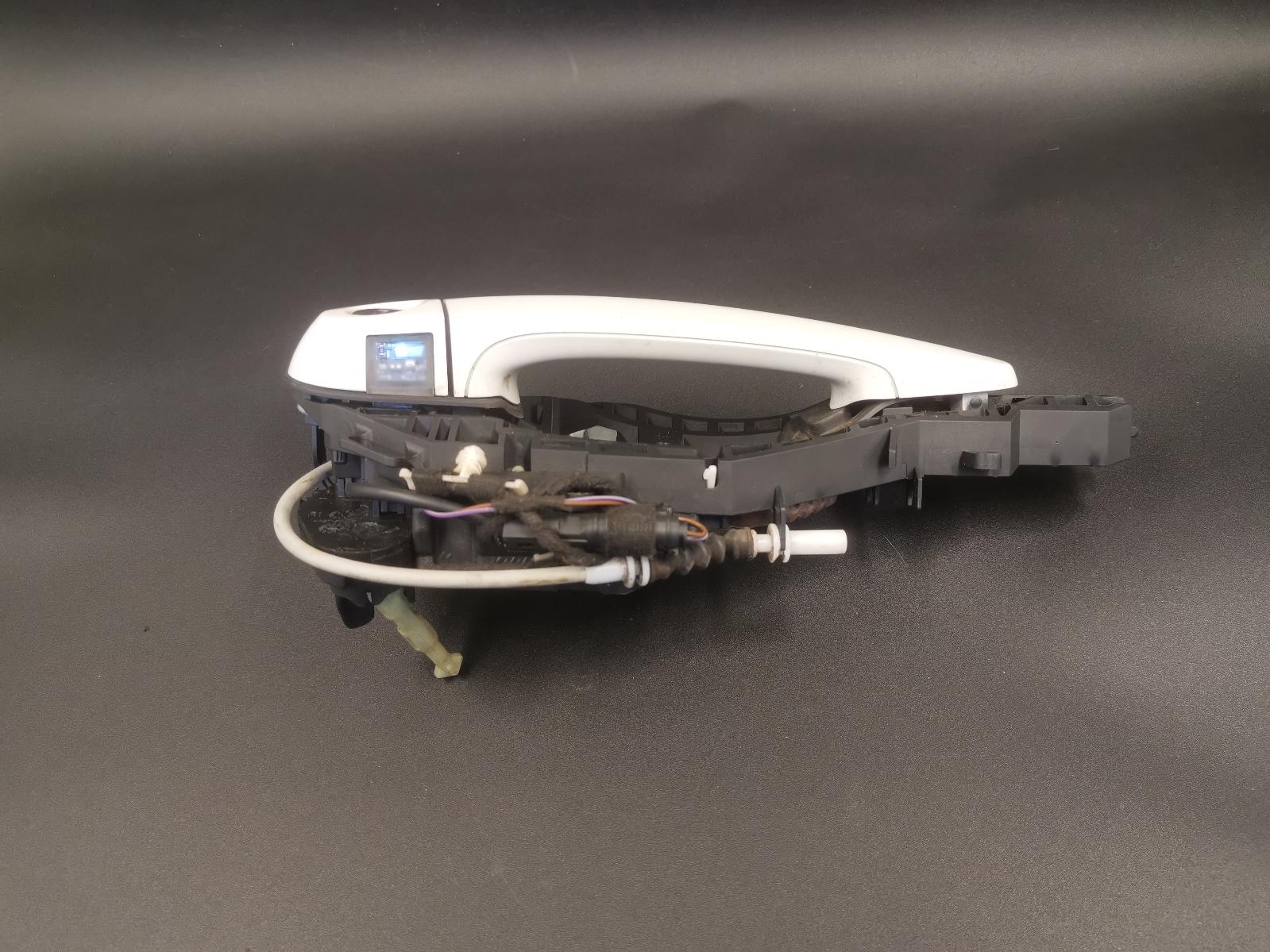 View Auto part Door Handle Bmw 1 Series 2013