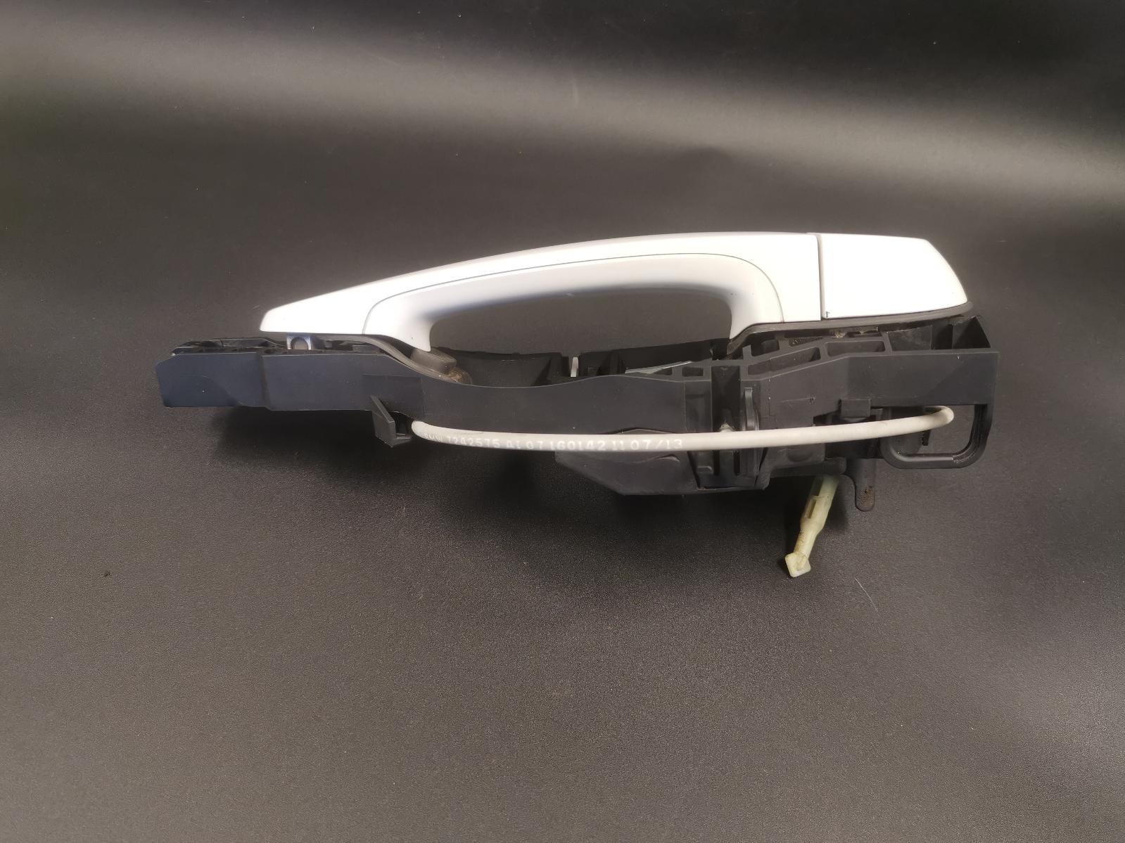 View Auto part Door Handle Bmw 1 Series 2013