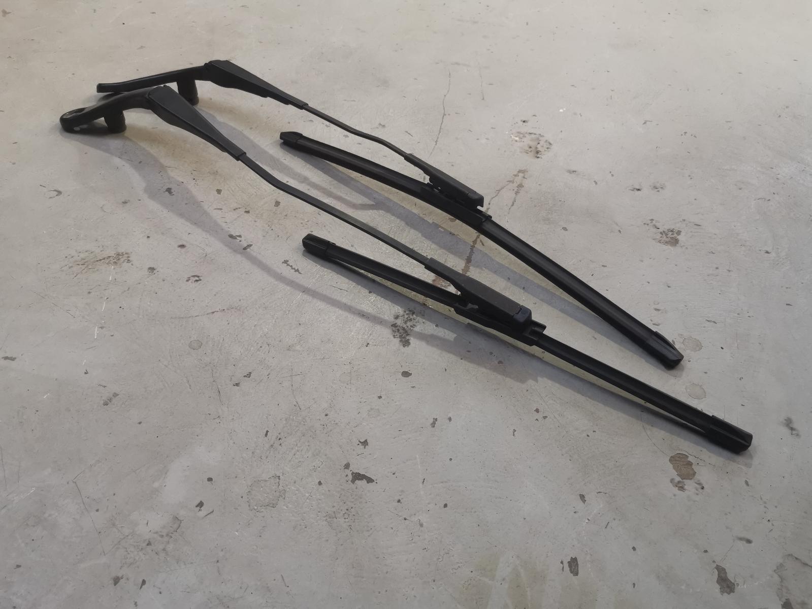View Auto part Wiper Arm Bmw 1 Series 2013