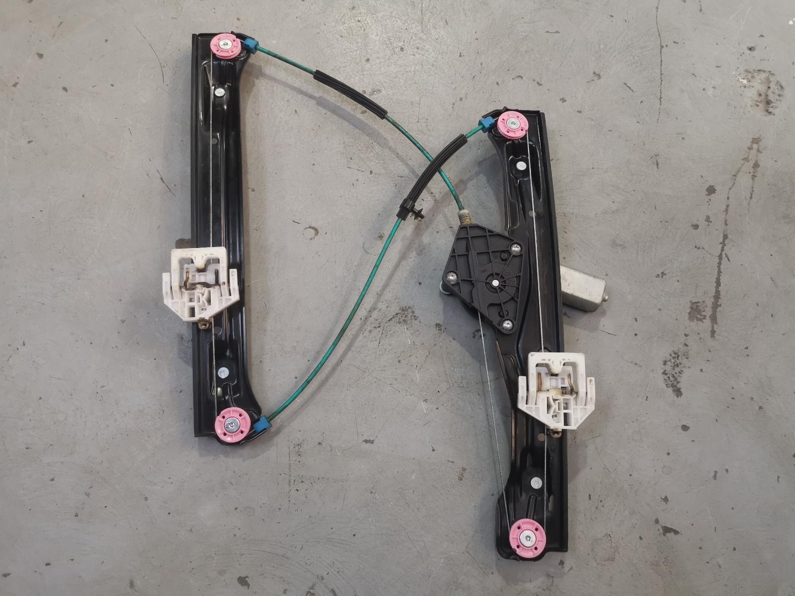 View Auto part Right Front Window Reg/Motor Bmw 1 Series 2013