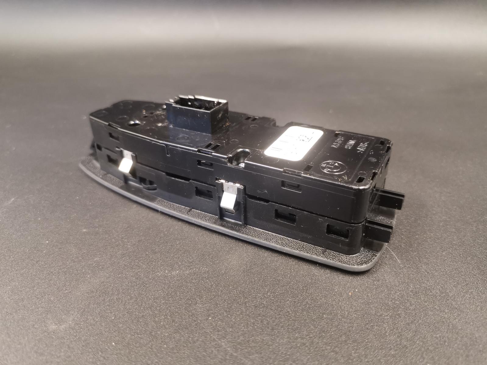 View Auto part Pwr Dr Wind Switch Bmw 1 Series 2013