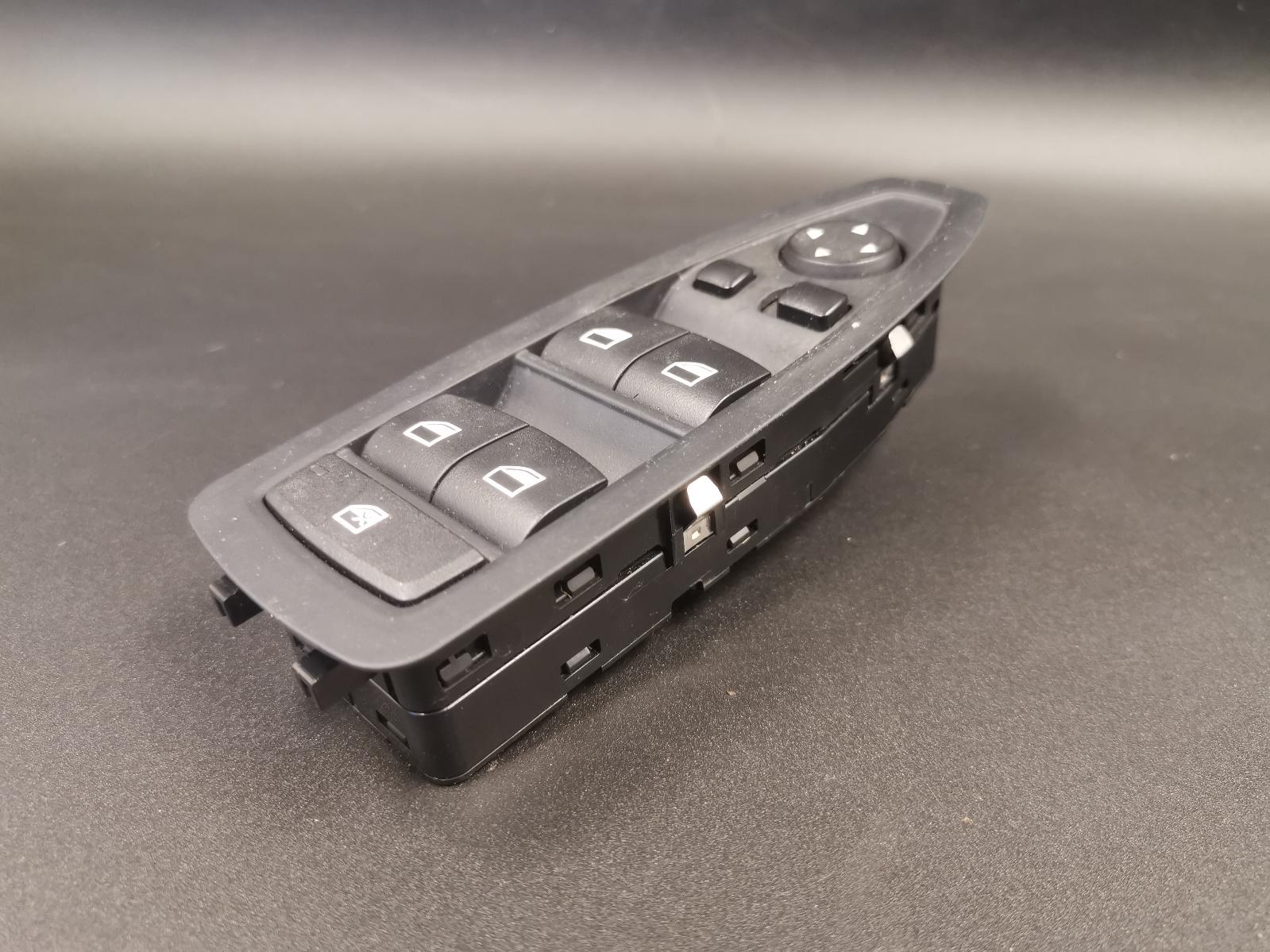 View Auto part Pwr Dr Wind Switch Bmw 1 Series 2013