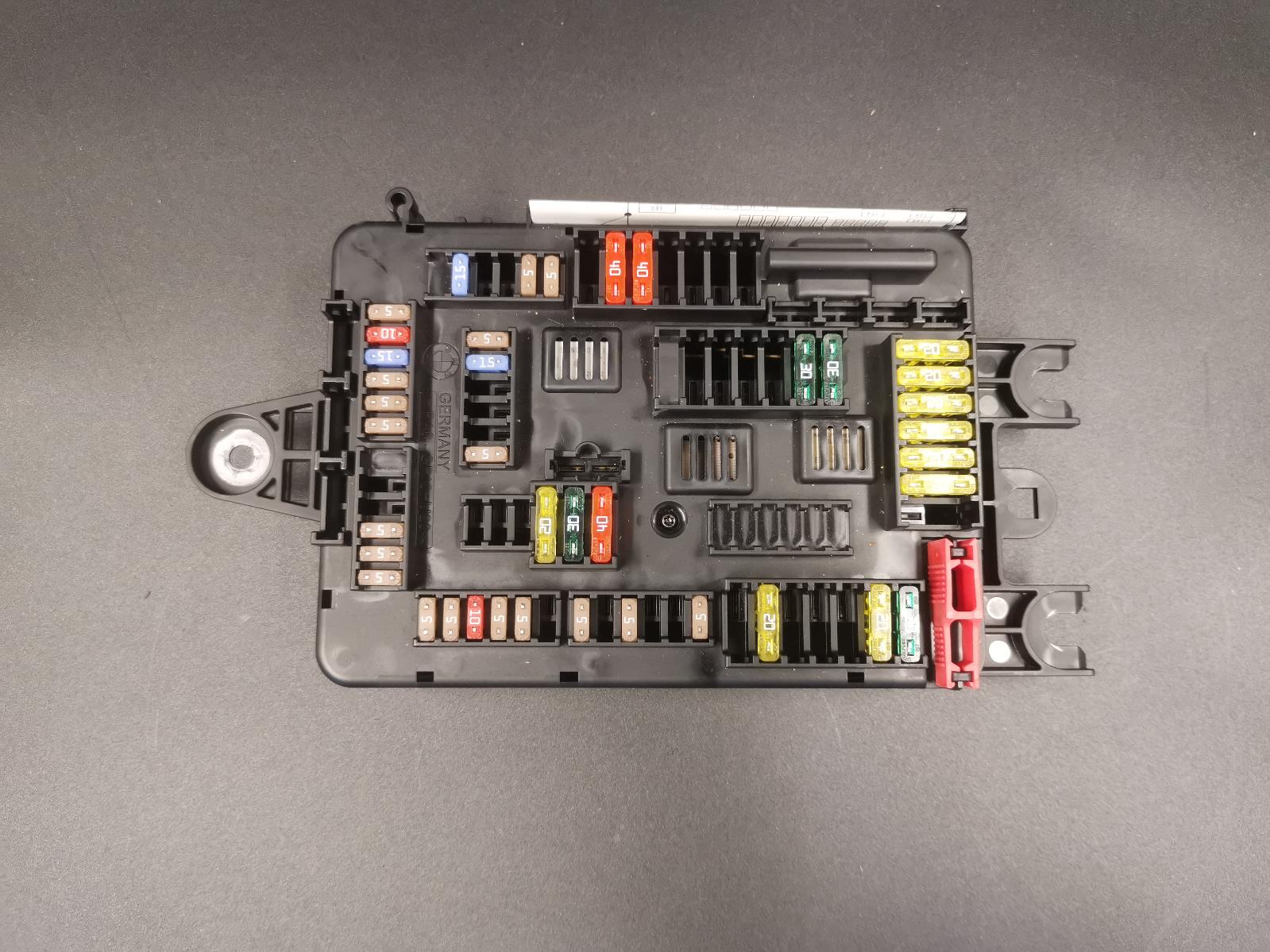 View Auto part Fuse Box Bmw 1 Series 2013
